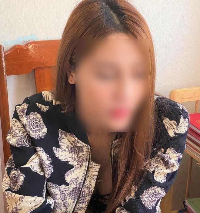 Tôi đang phải tránh mặt bố chồng vì s’ợ b’ị g’ạ g’ẫ’m