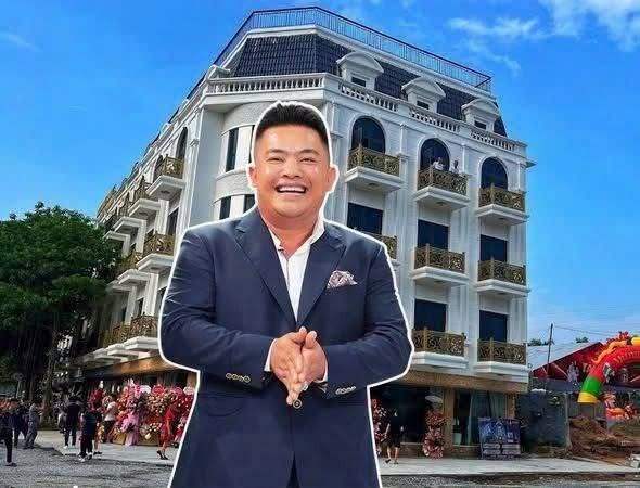 NÓNG NHẤT LÚC NÀY Công an xuất hiện trước nhà Hải Sapa TV ở Lào Cai